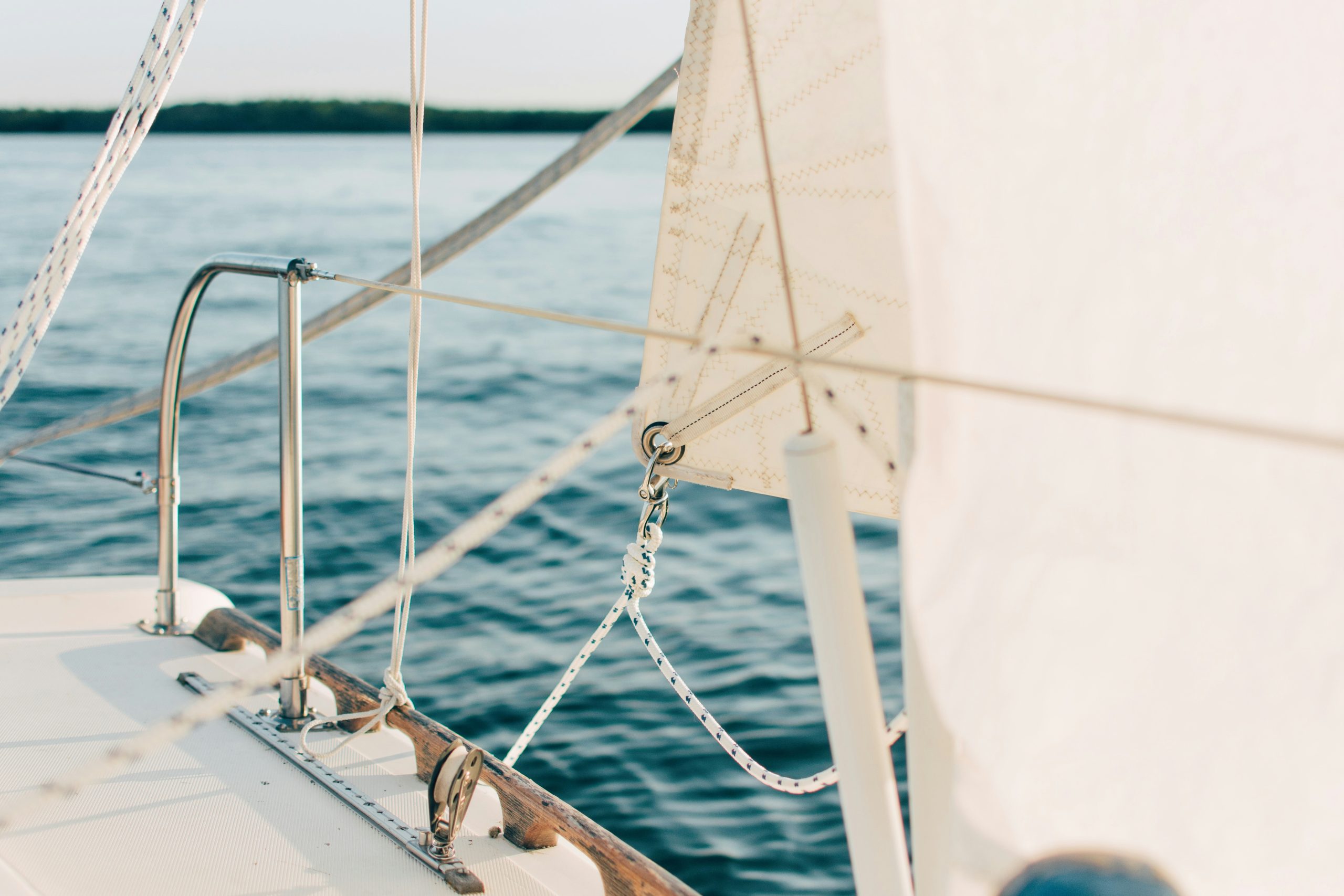 Set Sail in Style: Exploring the Joys of Recreational Boating