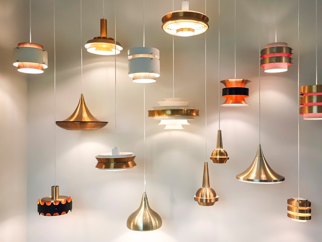 The Magic of Lighting: Creating Warm and Inviting Spaces This Fall