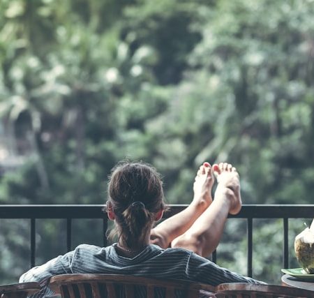 Summer Morning Routine: 8 Healthy Habits to Start Your Day Feeling Energized