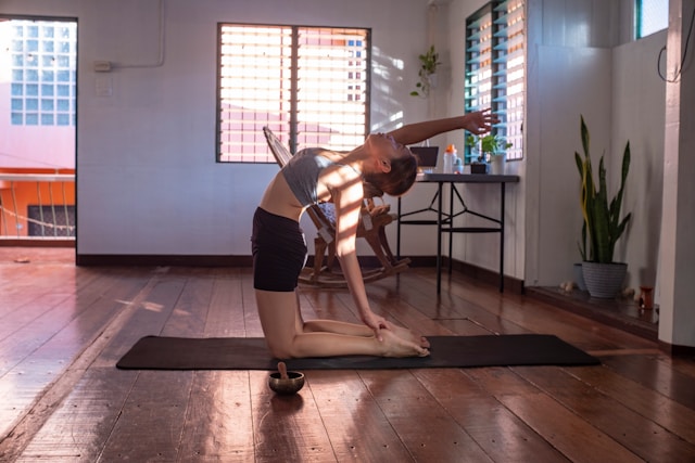 morning stretching at home