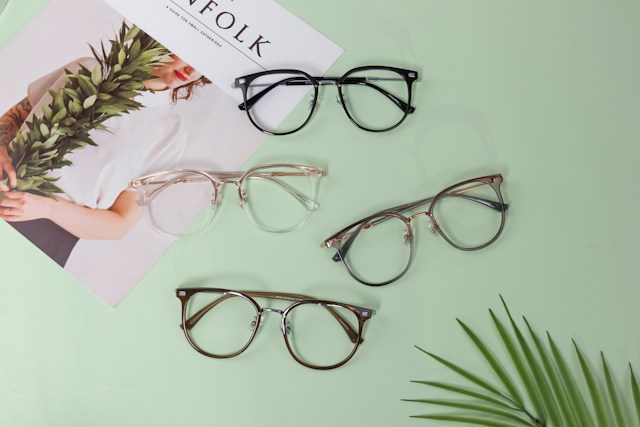 different styles of prescription eyeglasses