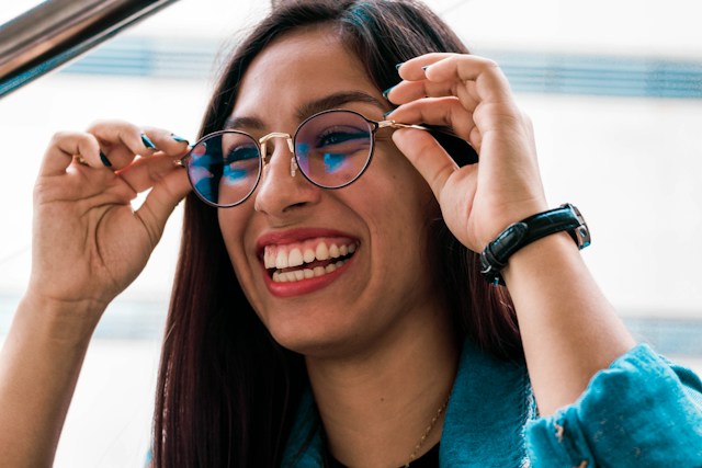 Top 5 Best Places to Buy Prescription Glasses Online (2026)